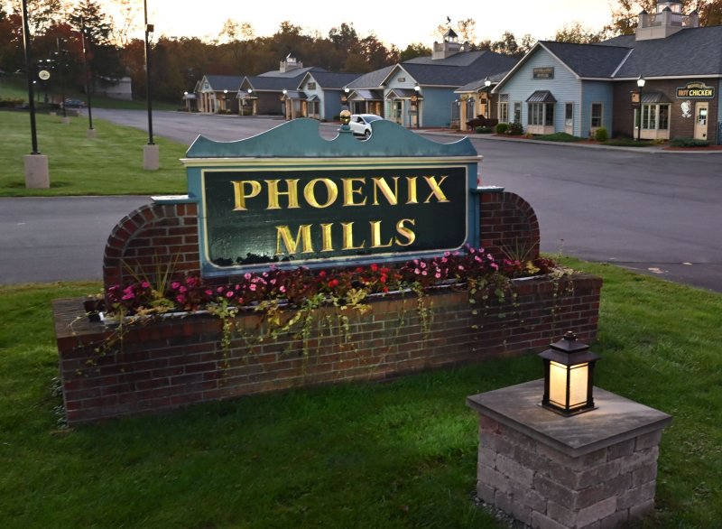 Phoenix Mills Plaza sign